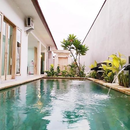 Villa Santika Banjar  Luaran gambar