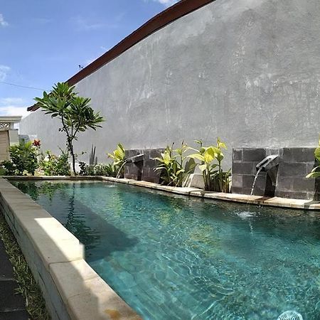 Villa Santika Banjar  Luaran gambar